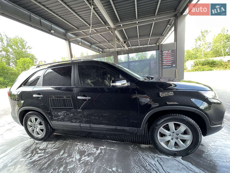 Внедорожник / Кроссовер Kia Sorento 2011 в Надворной