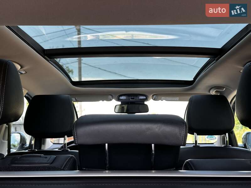 Позашляховик / Кросовер Kia Sorento 2015 в Стрию