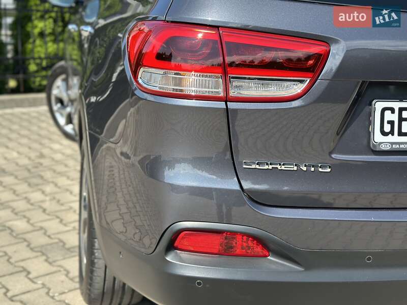 Позашляховик / Кросовер Kia Sorento 2015 в Стрию