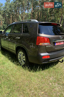 Внедорожник / Кроссовер Kia Sorento 2012 в 
