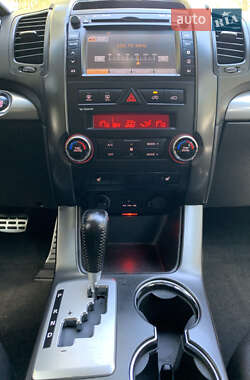 Внедорожник / Кроссовер Kia Sorento 2012 в 