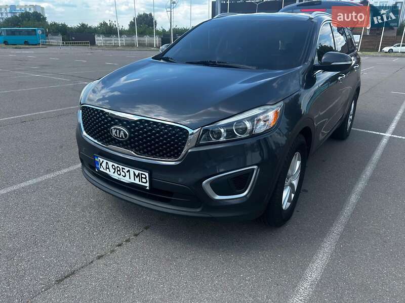 Внедорожник / Кроссовер Kia Sorento 2016 в Киеве
