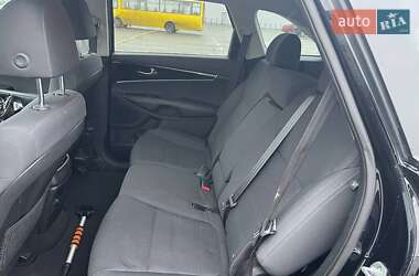 Внедорожник / Кроссовер Kia Sorento 2018 в 
