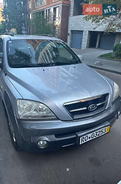 Внедорожник / Кроссовер Kia Sorento 2005 в 