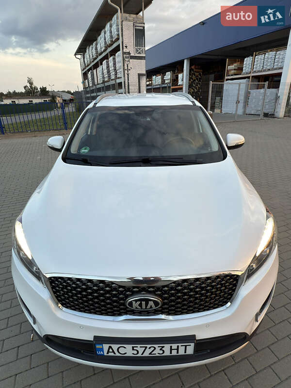 Позашляховик / Кросовер Kia Sorento 2015 в Луцьку