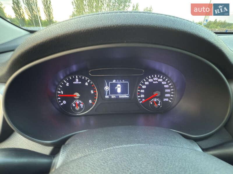 Позашляховик / Кросовер Kia Sorento 2015 в Луцьку