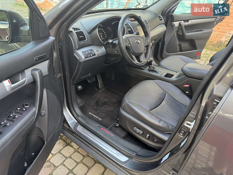 Позашляховик / Кросовер Kia Sorento 2014 в Луцьку