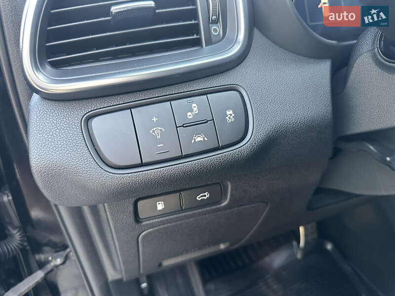 Внедорожник / Кроссовер Kia Sorento 2017 в Ровно