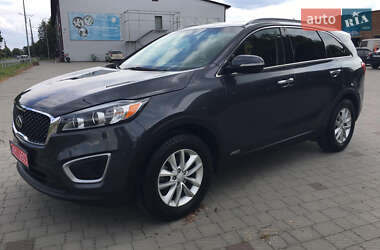 Позашляховик / Кросовер Kia Sorento 2016 в Володимирі