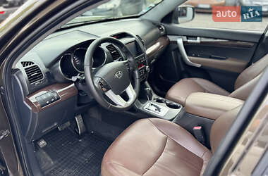Внедорожник / Кроссовер Kia Sorento 2011 в 