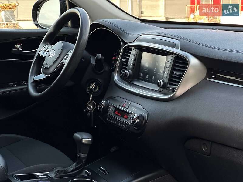 Внедорожник / Кроссовер Kia Sorento 2019 в Киеве