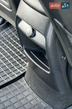 Внедорожник / Кроссовер Kia Sorento 2013 в 