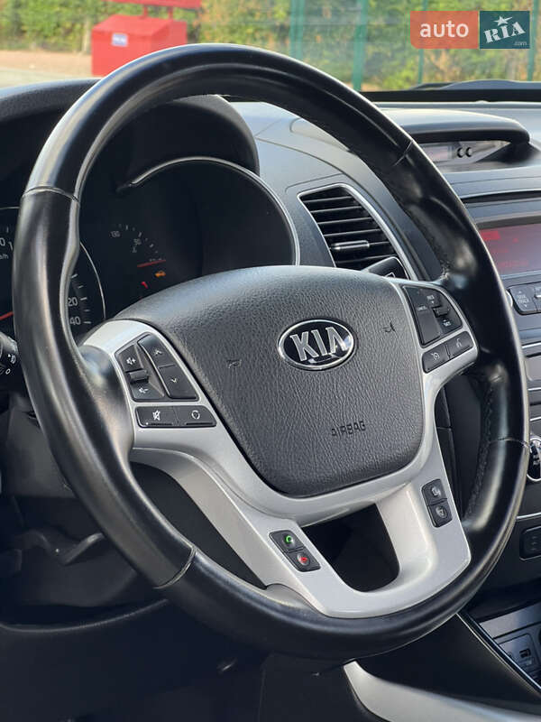 Внедорожник / Кроссовер Kia Sorento 2013 в Житомире