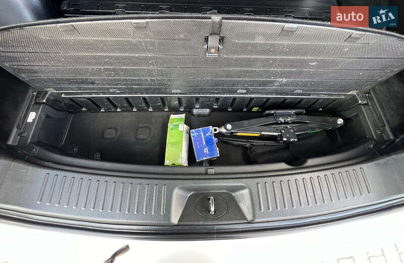 Внедорожник / Кроссовер Kia Sorento 2013 в Житомире
