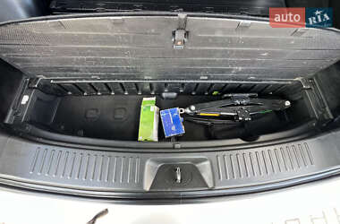 Внедорожник / Кроссовер Kia Sorento 2013 в 