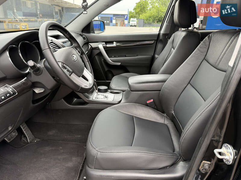 Внедорожник / Кроссовер Kia Sorento 2011 в Ровно