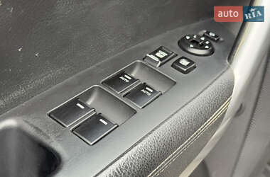 Внедорожник / Кроссовер Kia Sorento 2011 в 