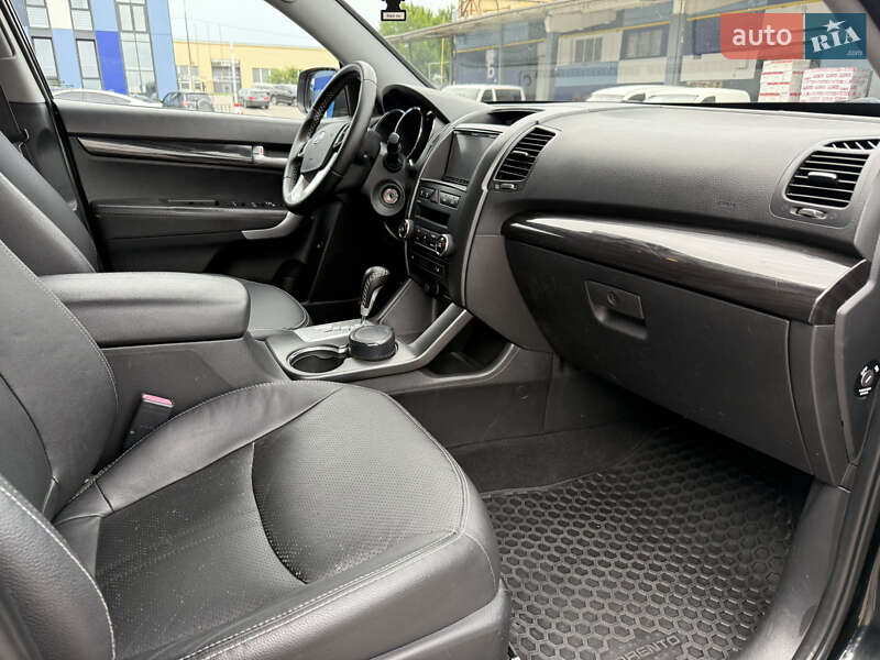 Внедорожник / Кроссовер Kia Sorento 2011 в Ровно