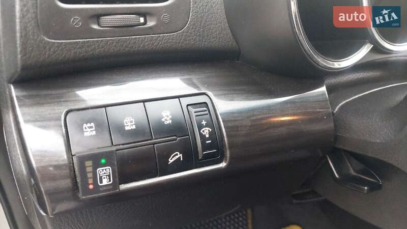 Внедорожник / Кроссовер Kia Sorento 2012 в Ивано-Франковске