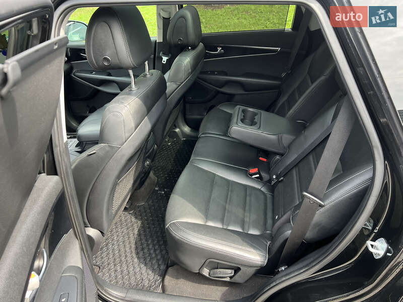 Внедорожник / Кроссовер Kia Sorento 2015 в Ивано-Франковске