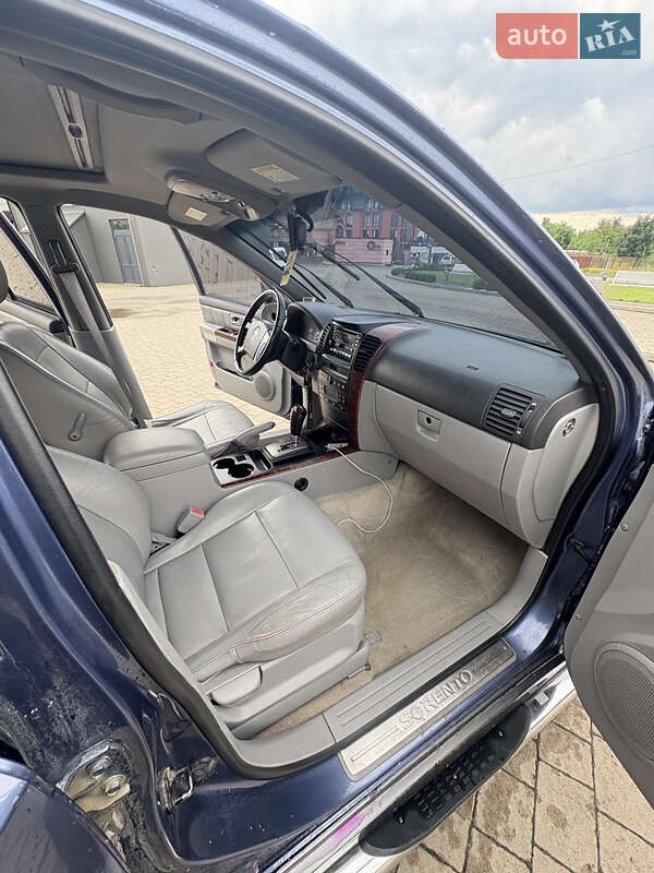Внедорожник / Кроссовер Kia Sorento 2004 в Дрогобыче