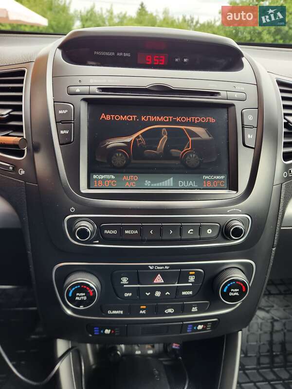 Внедорожник / Кроссовер Kia Sorento 2013 в Кременце