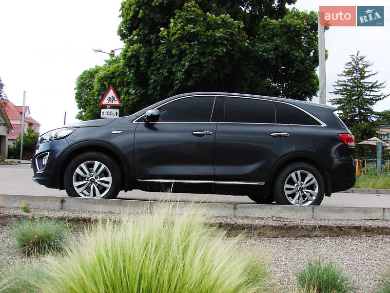 Внедорожник / Кроссовер Kia Sorento 2015 в Одессе