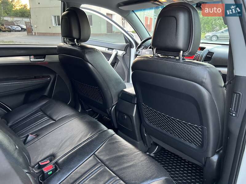 Внедорожник / Кроссовер Kia Sorento 2011 в Радивилове