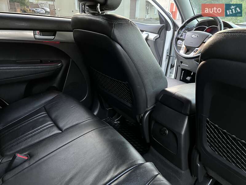 Внедорожник / Кроссовер Kia Sorento 2011 в Радивилове
