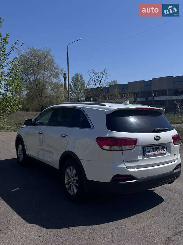 Внедорожник / Кроссовер Kia Sorento 2015 в Киеве