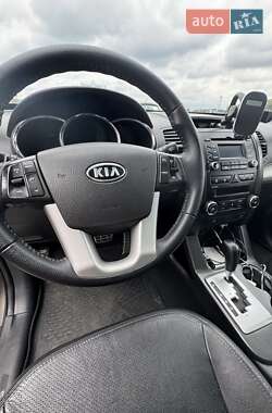 Внедорожник / Кроссовер Kia Sorento 2011 в Киеве