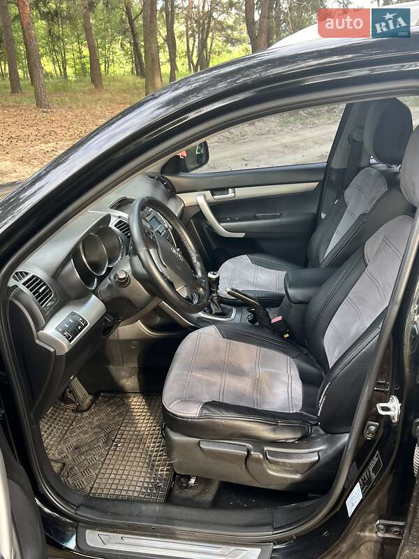 Внедорожник / Кроссовер Kia Sorento 2010 в Ахтырке фото 11 Внедорожник / Кроссовер Kia Sorento 2010 в Ахтырке