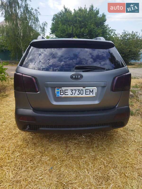 Внедорожник / Кроссовер Kia Sorento 2012 в Новом Буге