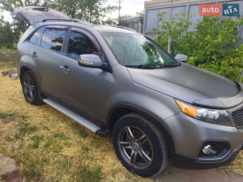 Внедорожник / Кроссовер Kia Sorento 2012 в Новом Буге