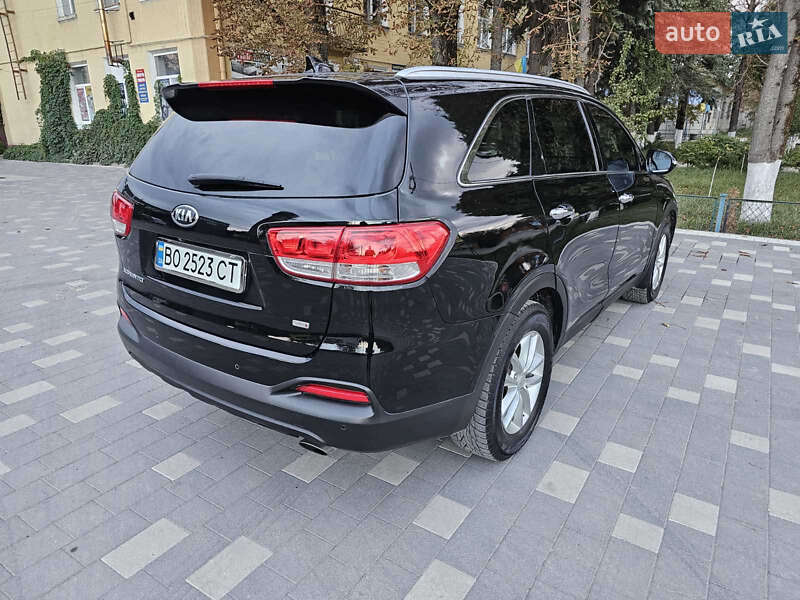 Внедорожник / Кроссовер Kia Sorento 2016 в Бучаче