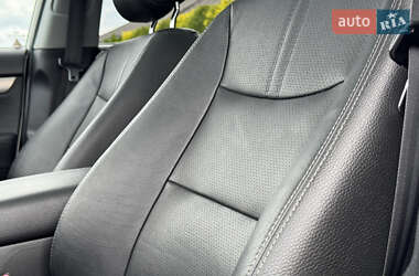 Внедорожник / Кроссовер Kia Sorento 2011 в 