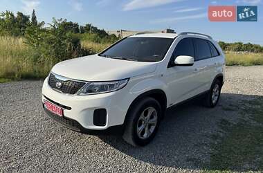 Внедорожник / Кроссовер Kia Sorento 2014 в Каменец-Подольском