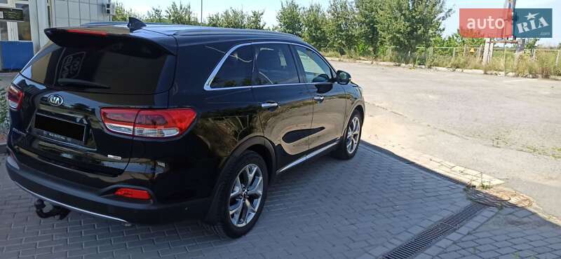 Внедорожник / Кроссовер Kia Sorento 2015 в Черновцах