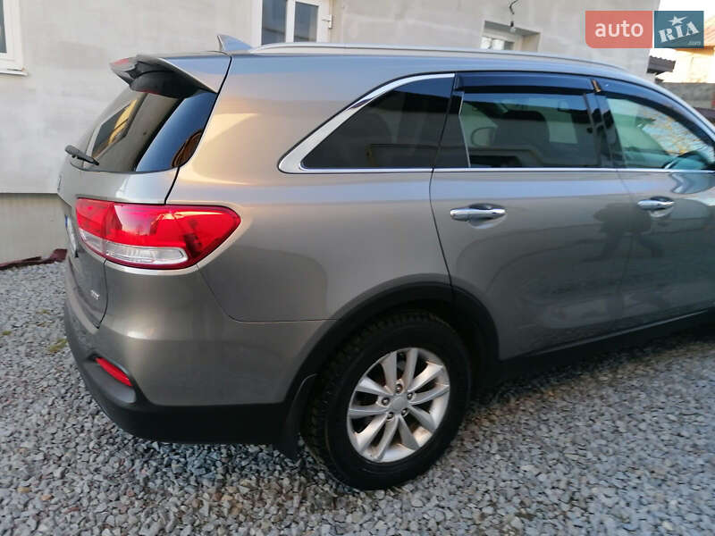 Позашляховик / Кросовер Kia Sorento 2015 в Львові