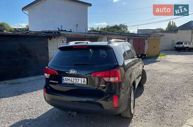 Внедорожник / Кроссовер Kia Sorento 2013 в 