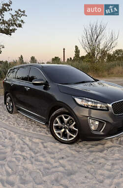 Позашляховик / Кросовер Kia Sorento 2015 в Миколаєві