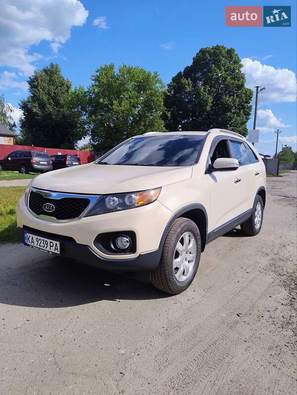 Внедорожник / Кроссовер Kia Sorento 2010 в Ахтырке
