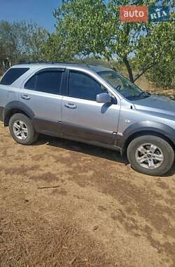 Внедорожник / Кроссовер Kia Sorento 2004 в 