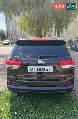 Внедорожник / Кроссовер Kia Sorento 2015 в 