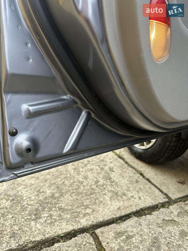 Внедорожник / Кроссовер Kia Sorento 2007 в Черновцах