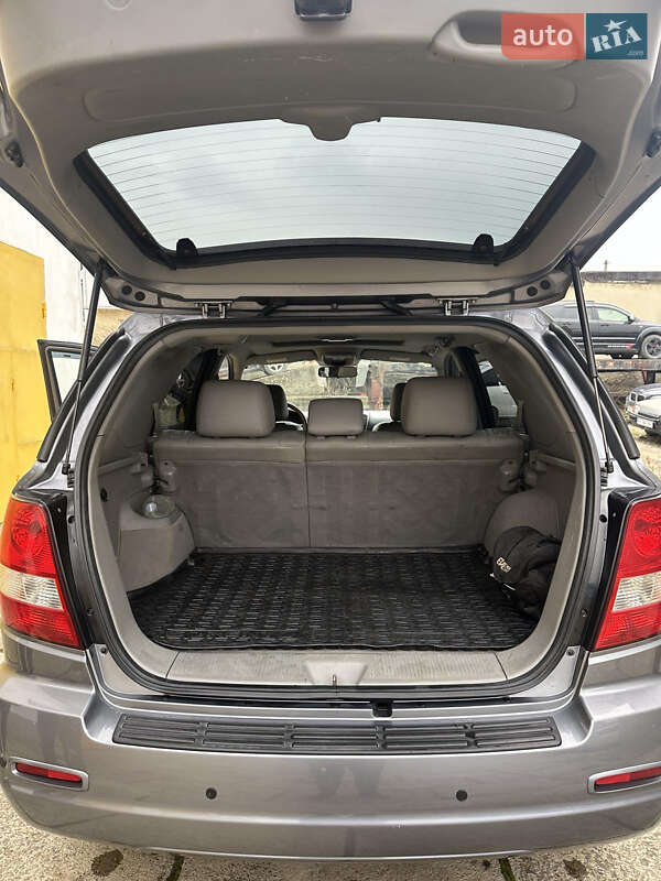 Внедорожник / Кроссовер Kia Sorento 2007 в Черновцах
