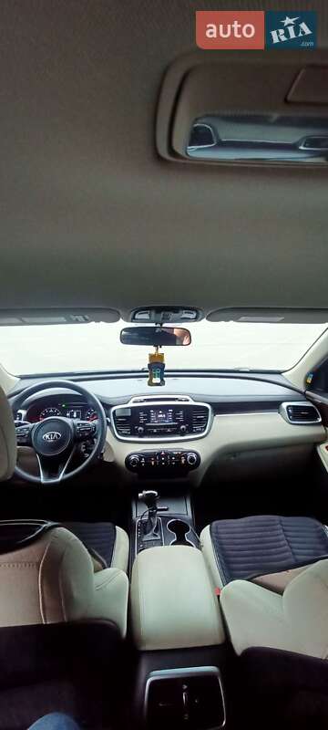 Внедорожник / Кроссовер Kia Sorento 2016 в Хмельнике