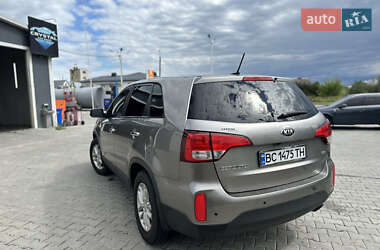 Внедорожник / Кроссовер Kia Sorento 2014 в 