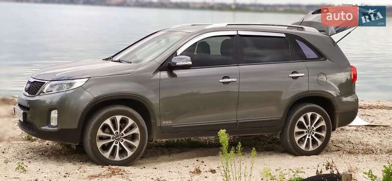 Внедорожник / Кроссовер Kia Sorento 2013 в Белгороде-Днестровском