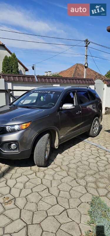 Позашляховик / Кросовер Kia Sorento 2012 в Береговому